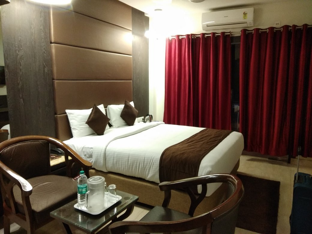 North Reef / J Hotel / Rain Bird /Bay Leaf/ Reef Atlantis / Red Carpet / Haywizz/ Star Paradise/Aprupa Ambiance/ Hotel Drifwood/Sea Scape Hotel Bell Elite/Similar