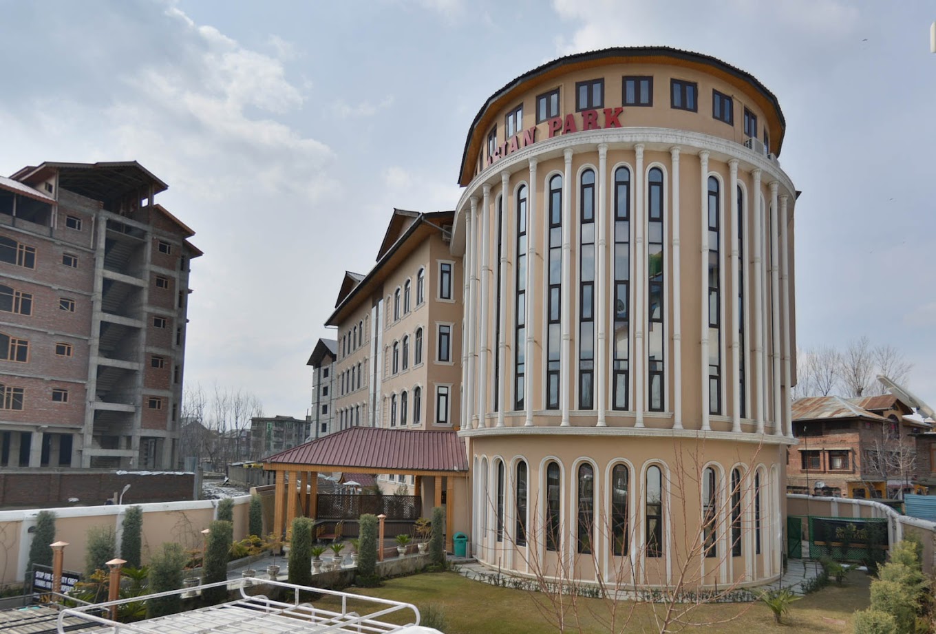 Asian Park Hotel/Similar Hotel)/Similar in Srinagar